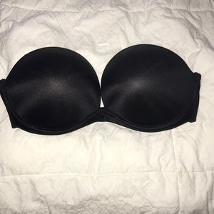 Victoria’s Secret Black strapless bra 34DD